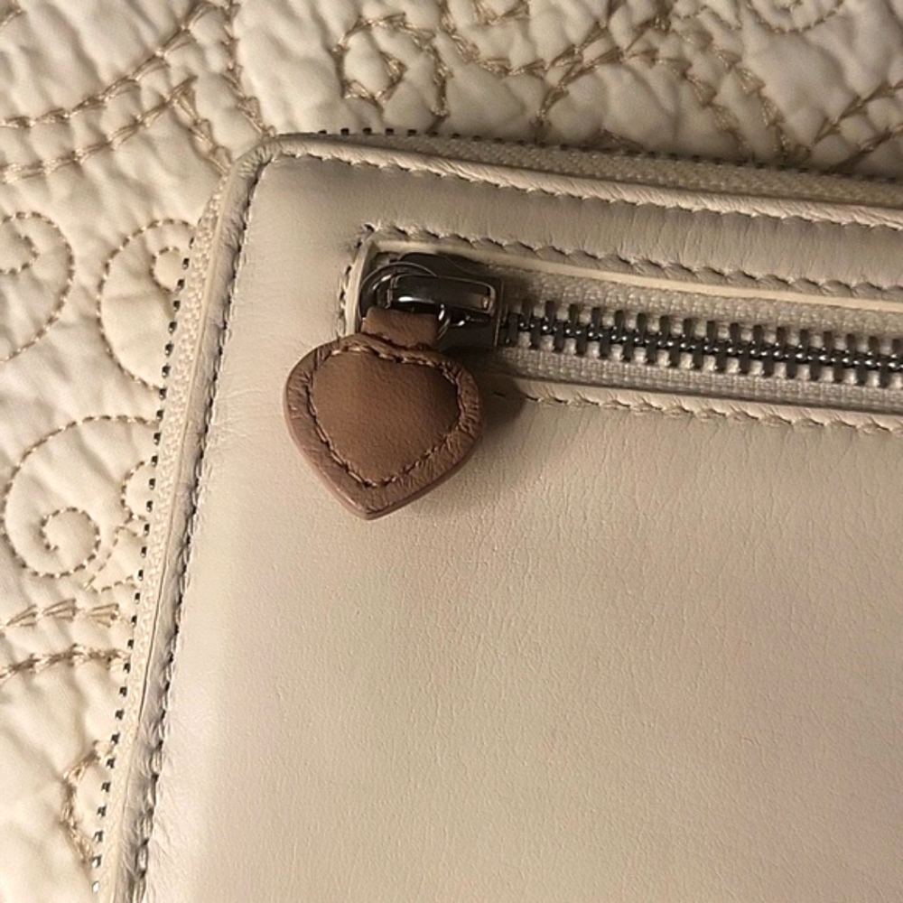 Brighton Leather Heart Wallet with wristlet - Picture 5 of 10